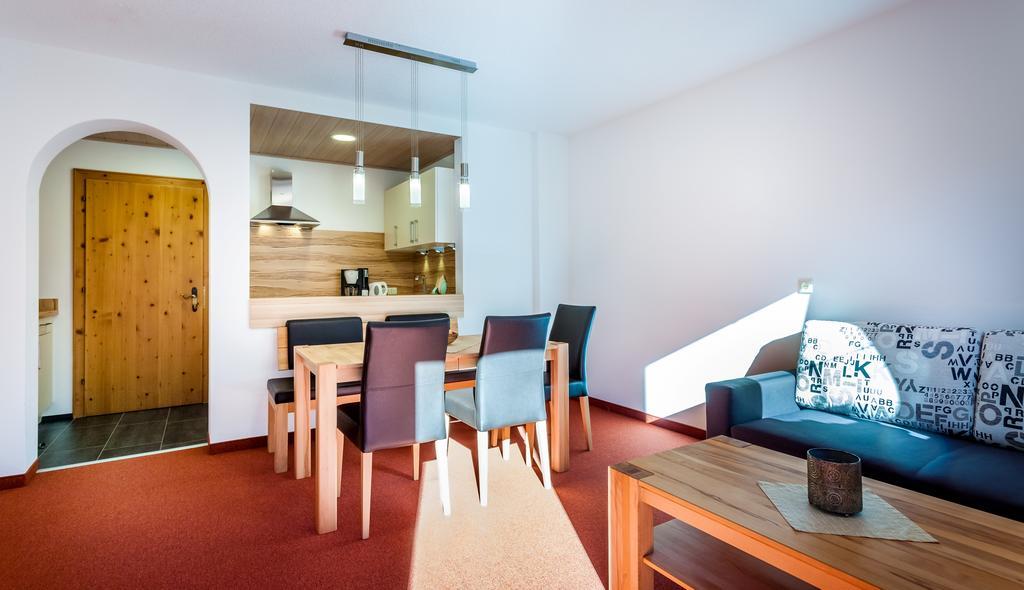 Haus Windegg Hotell Tux Rum bild