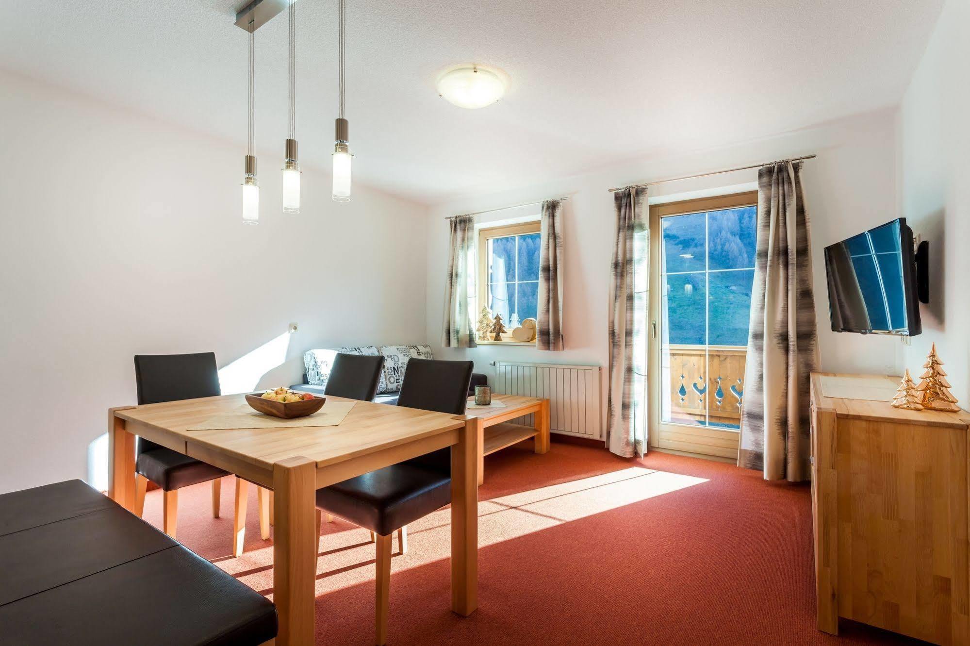 Haus Windegg Hotell Tux Exteriör bild