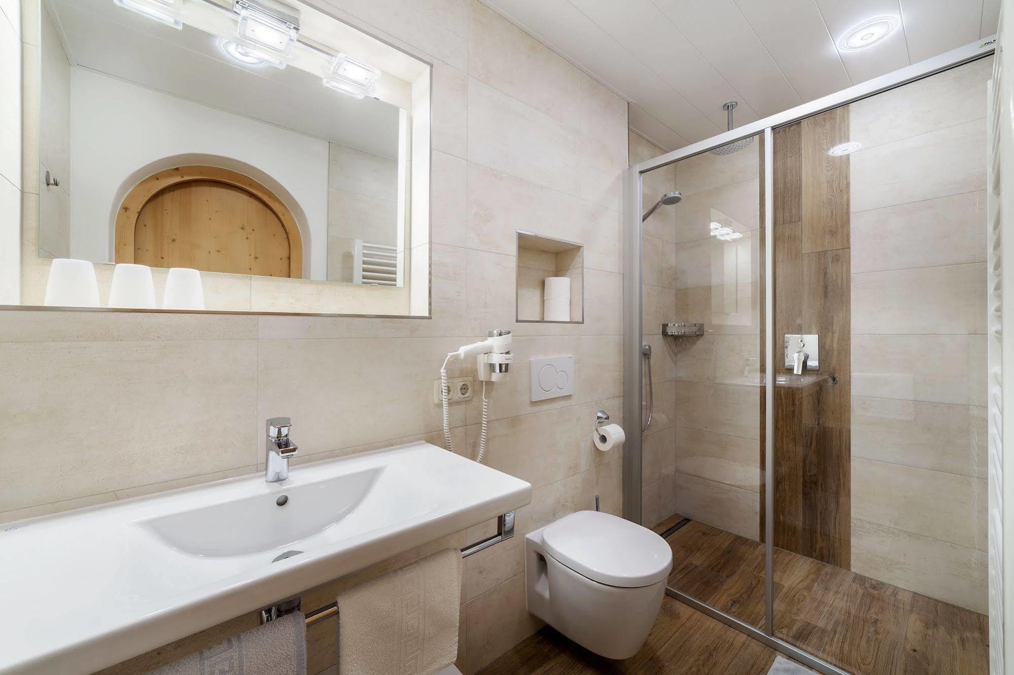 Haus Windegg Hotell Tux Exteriör bild